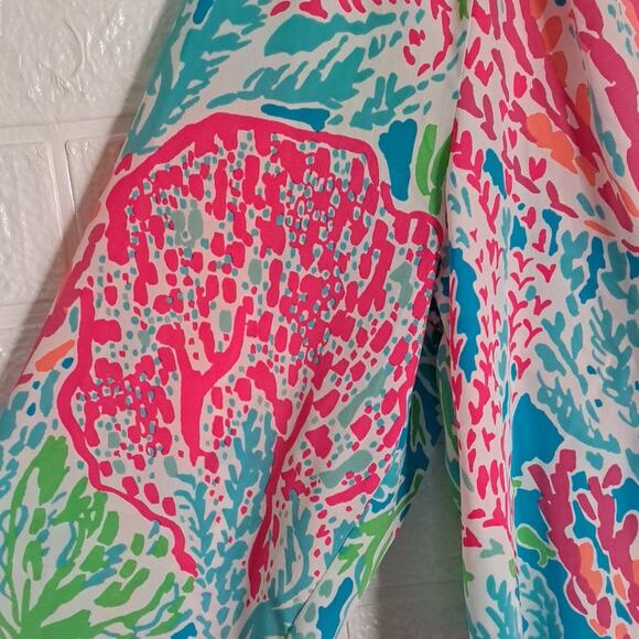 Lilly Pulitzer Elsa "Agua Let's Cha Cha" Holy Grail Silk Top - Picture 8 of 12